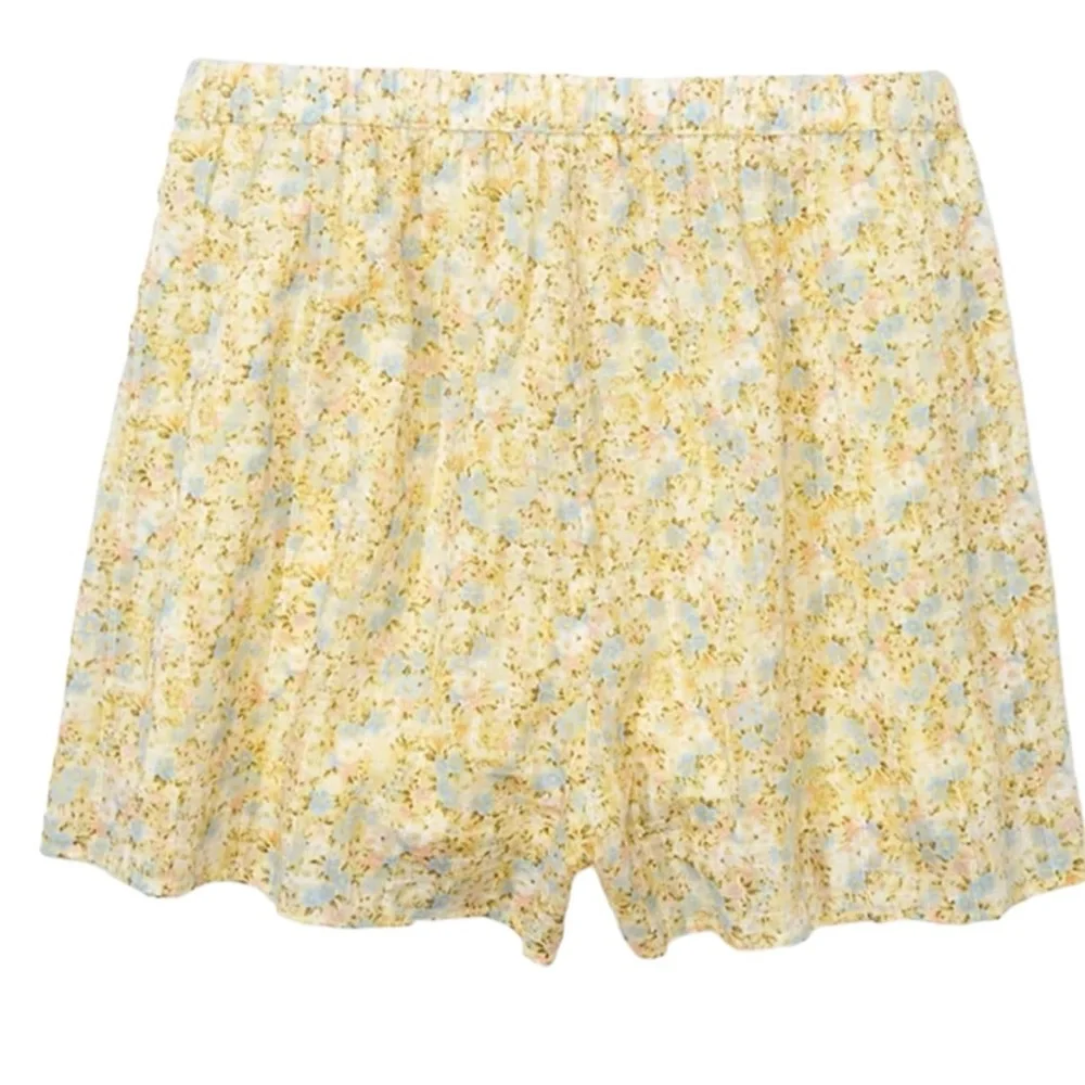 NEW American Eagle Yellow Floral High Waisted Pull On Flowy Shorts size XXL